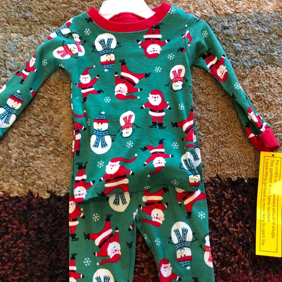 NWT Girl/'s or Boy/'s CARTER/'S Green Red Santa Snowman Sleeper Pajama Outfit 12M